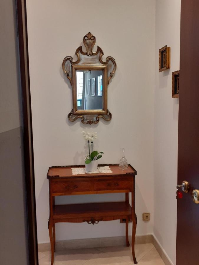 ヴェローナLa Casa Di Sabrinaアパートメント エクステリア 写真